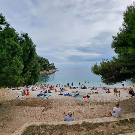 Retreat With Free Parking *